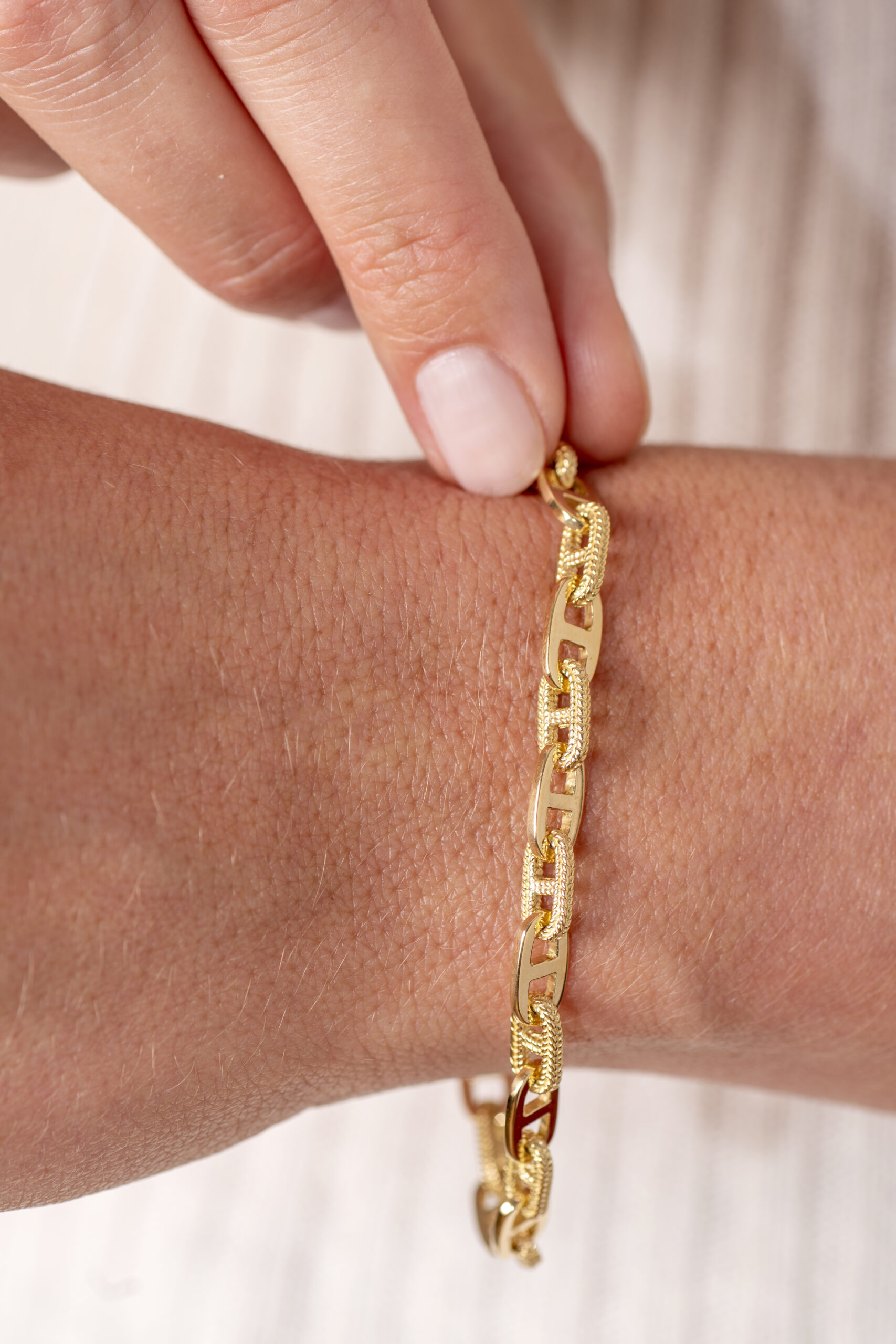 Bracelet chaine d’ancre en or jaune