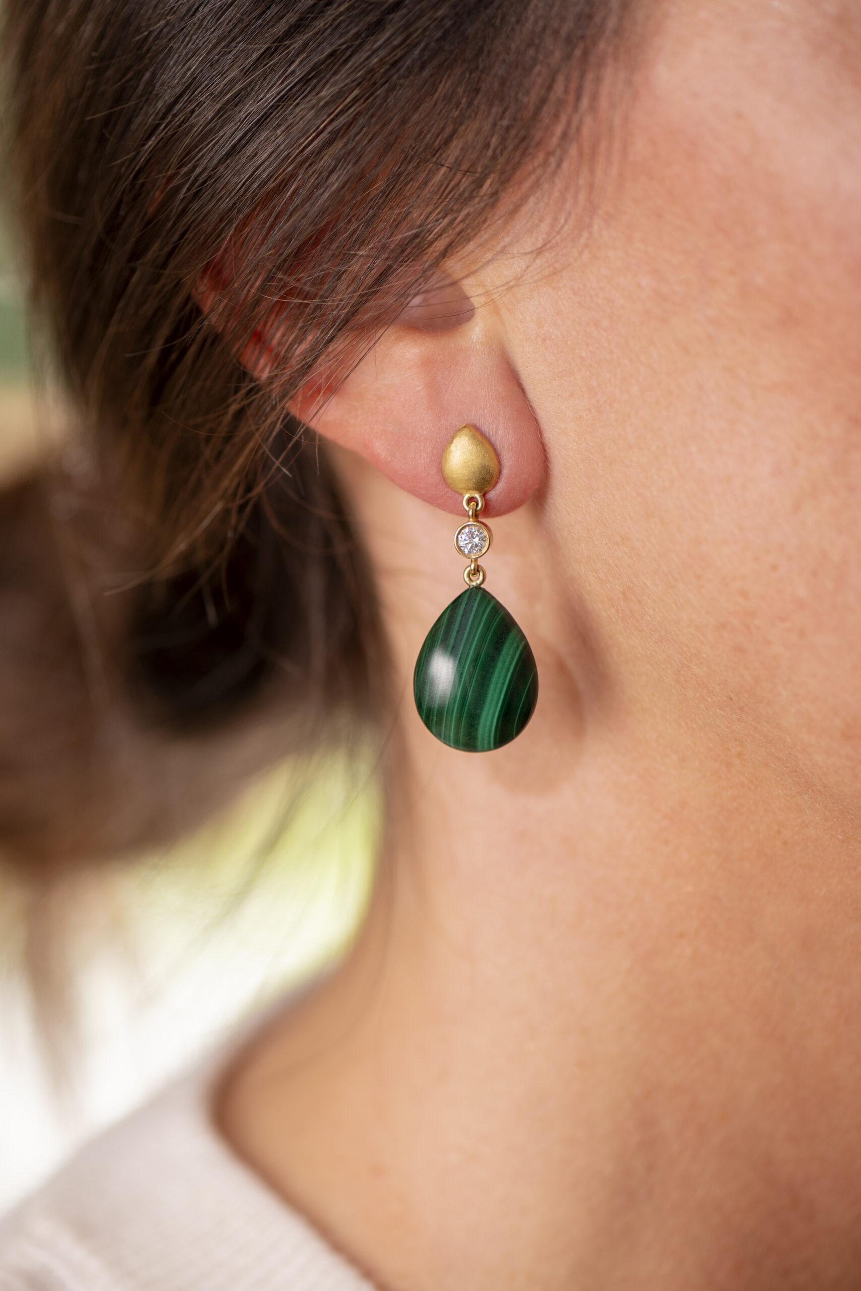 Boucles d’oreilles diamant et malachite