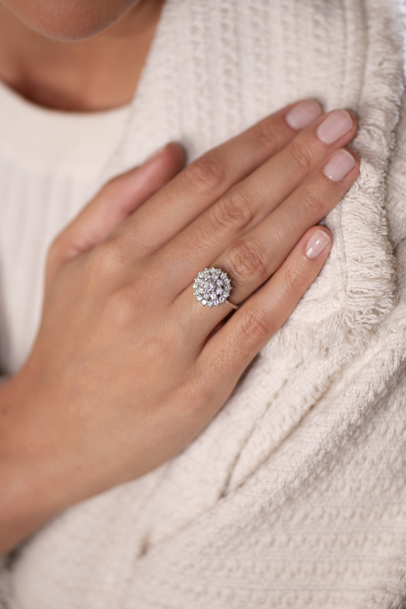 Bague marguerite diamant or blanc