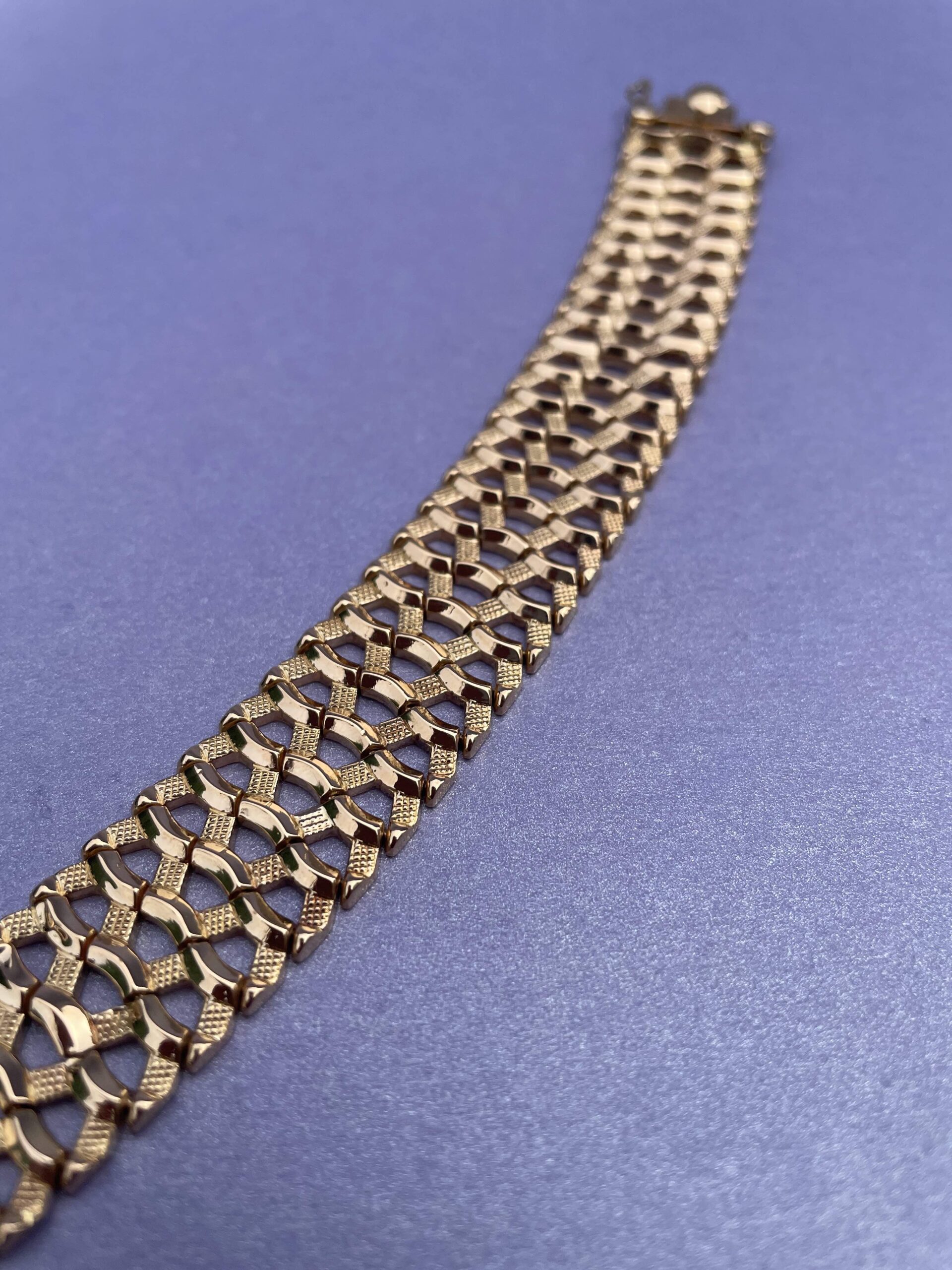 Bracelet ruban texturé