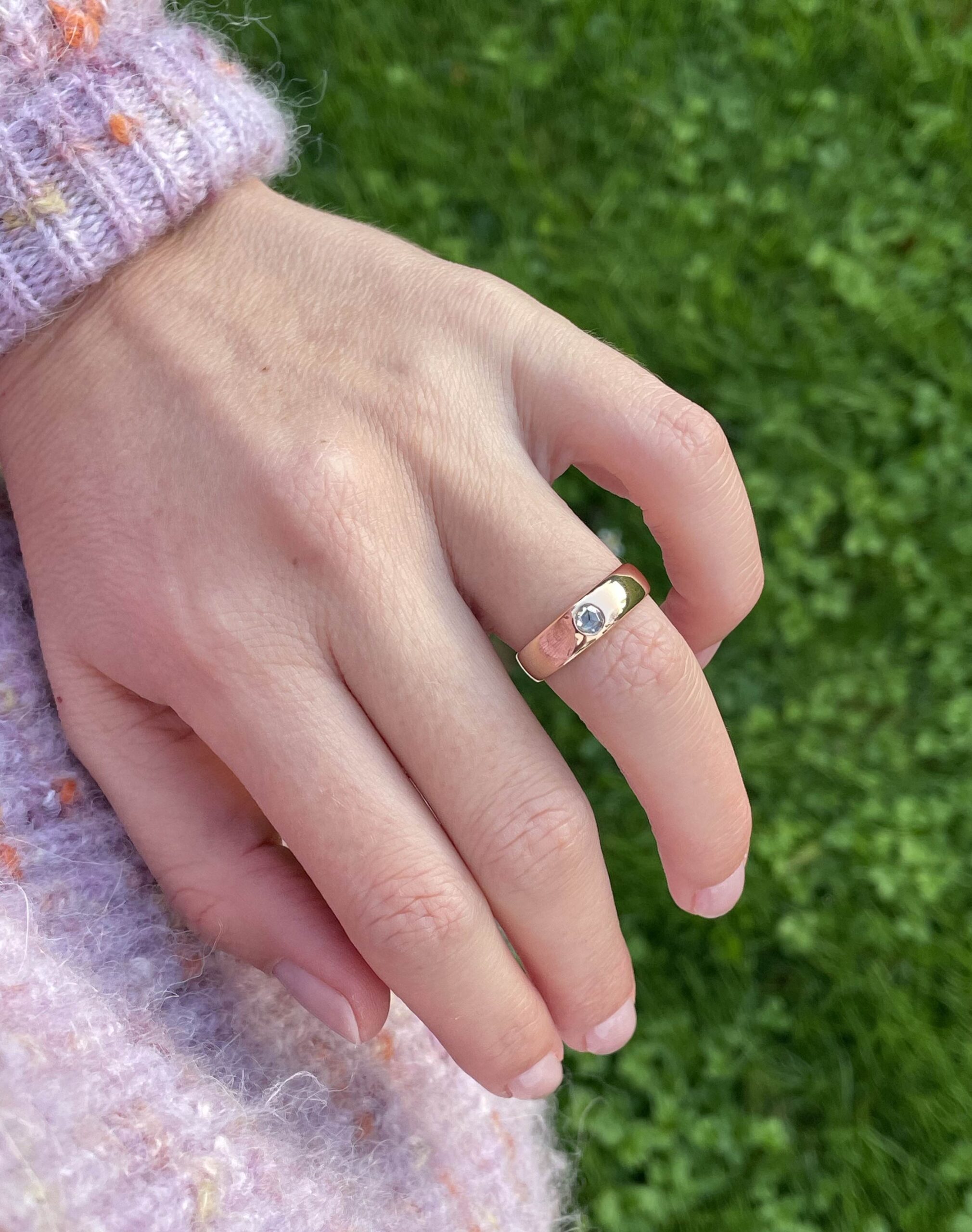 Bague jonc diamant taille rose