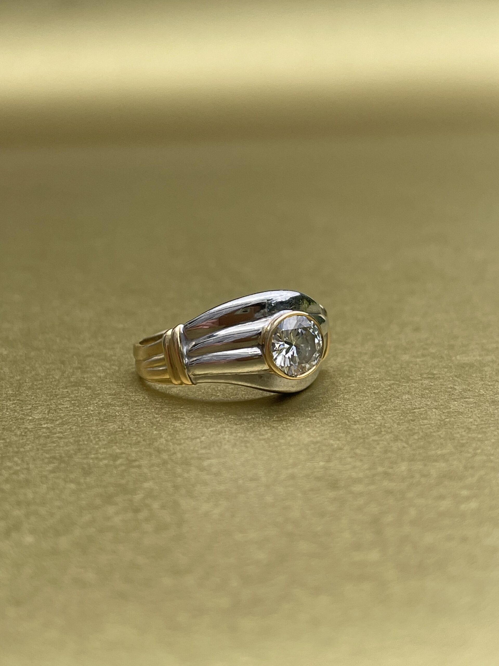 Solitaire godronné