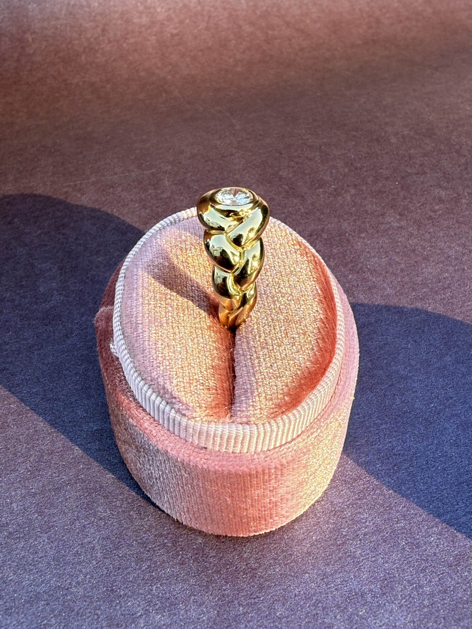 Bague brioche diamant