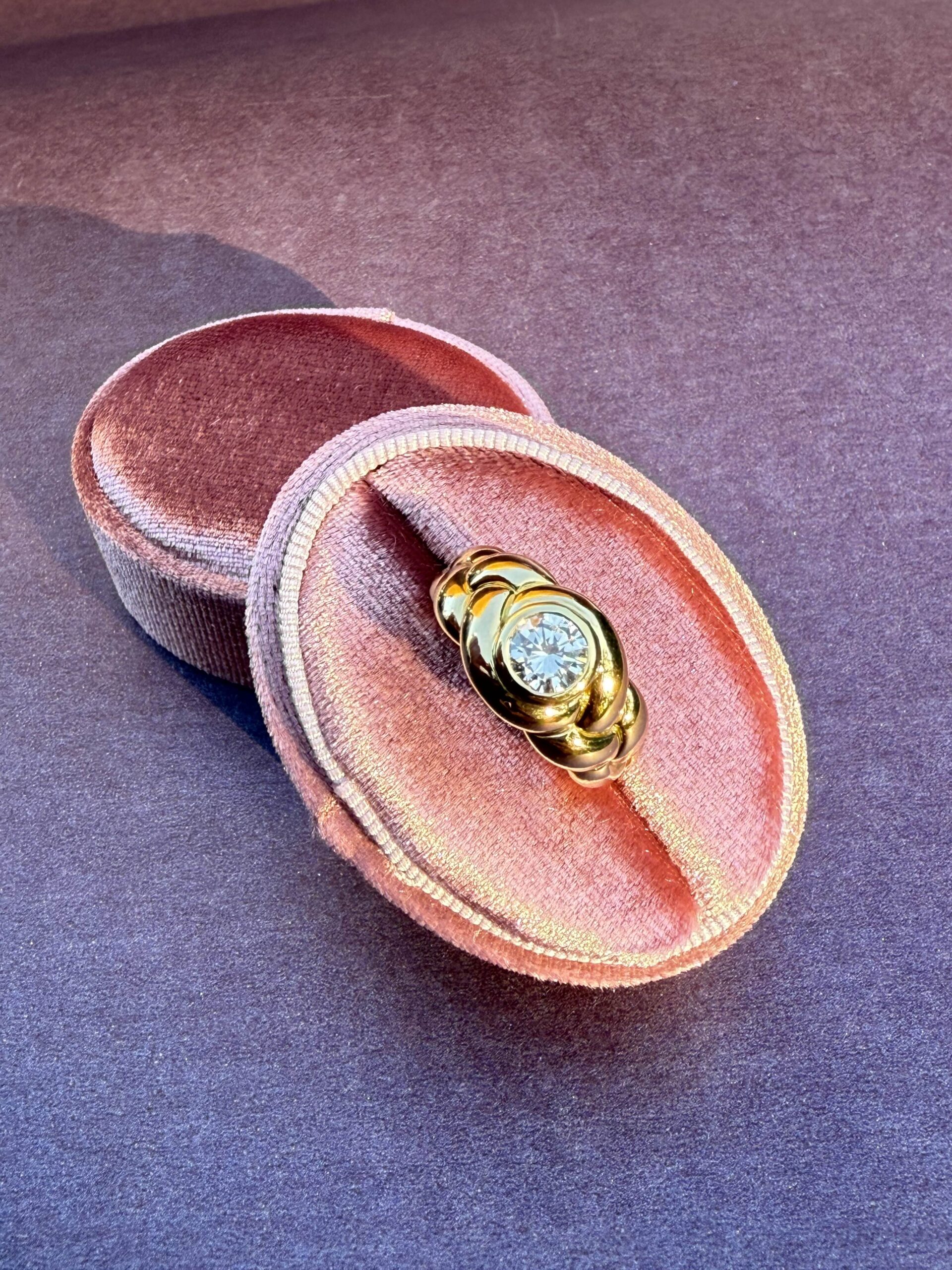 Bague brioche diamant