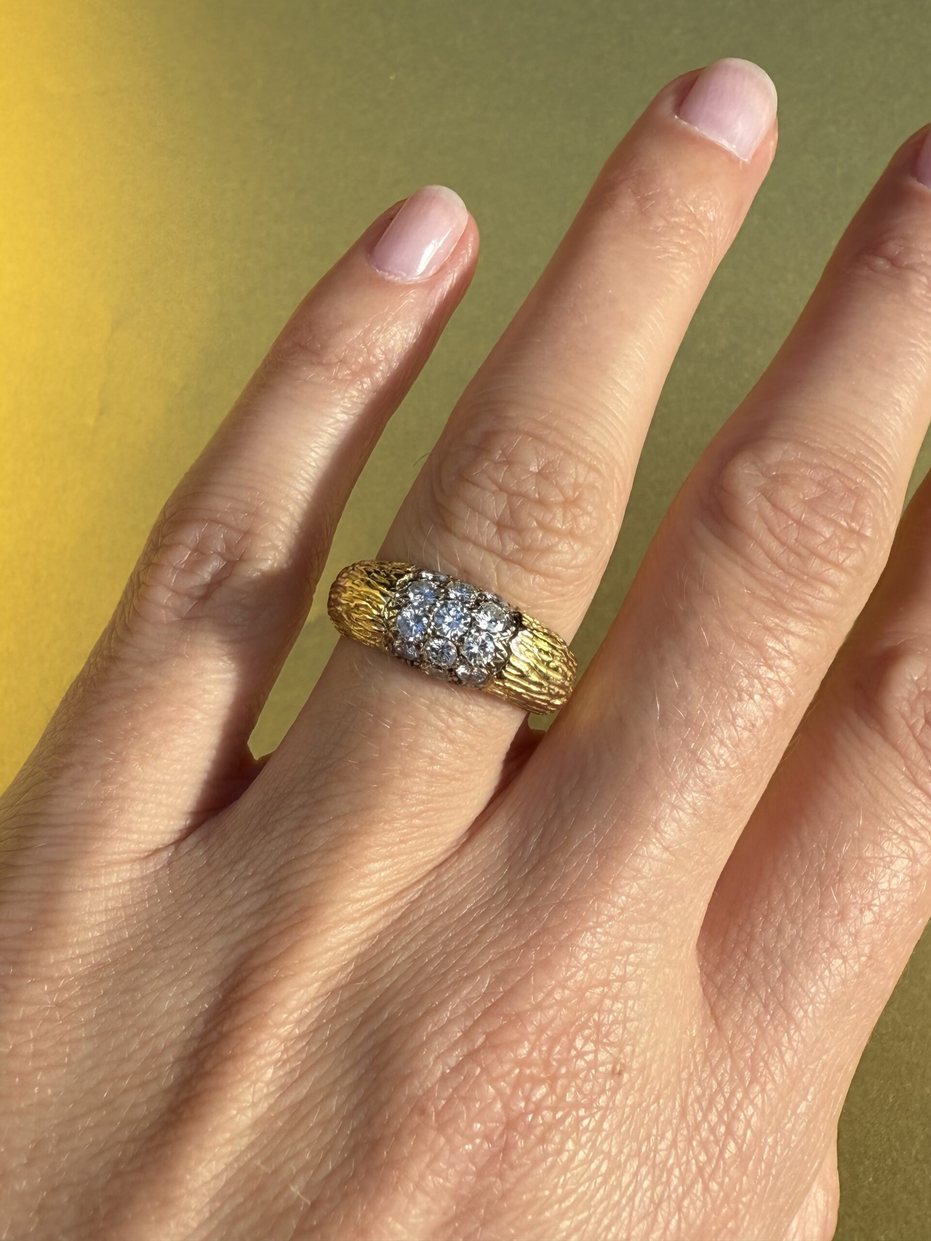 Bague reine des sixties