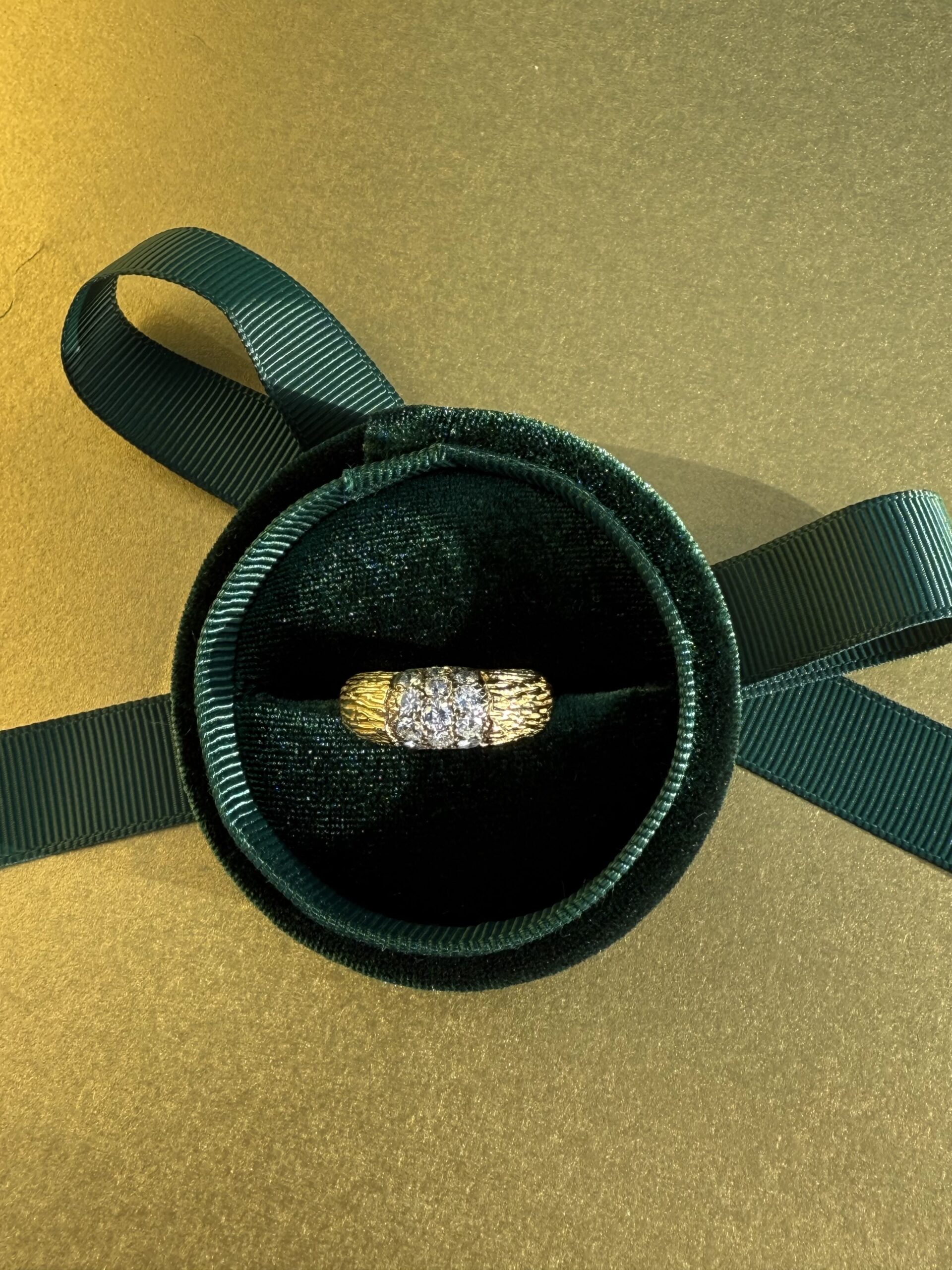 Bague reine des sixties