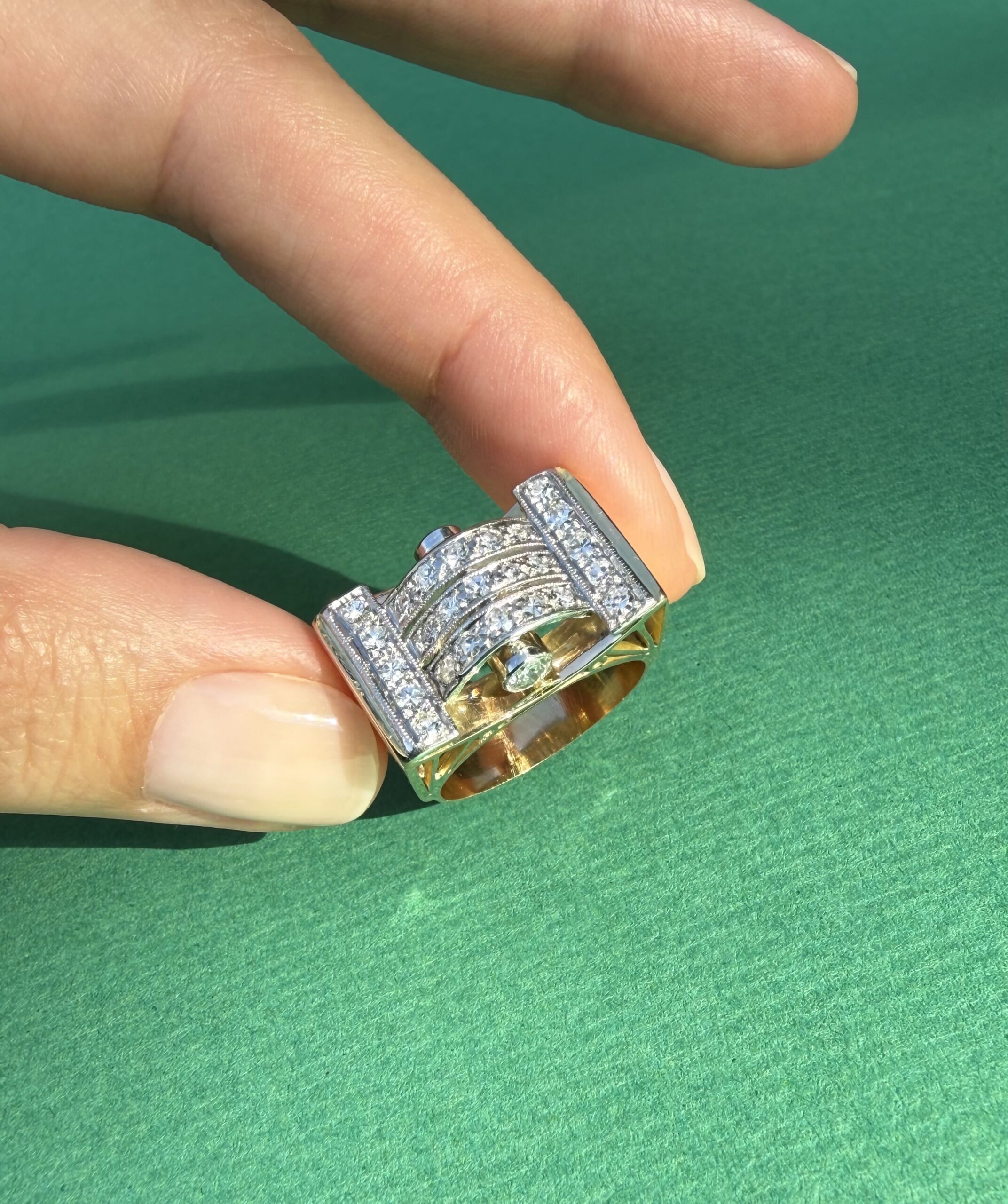 Bague tank diamants