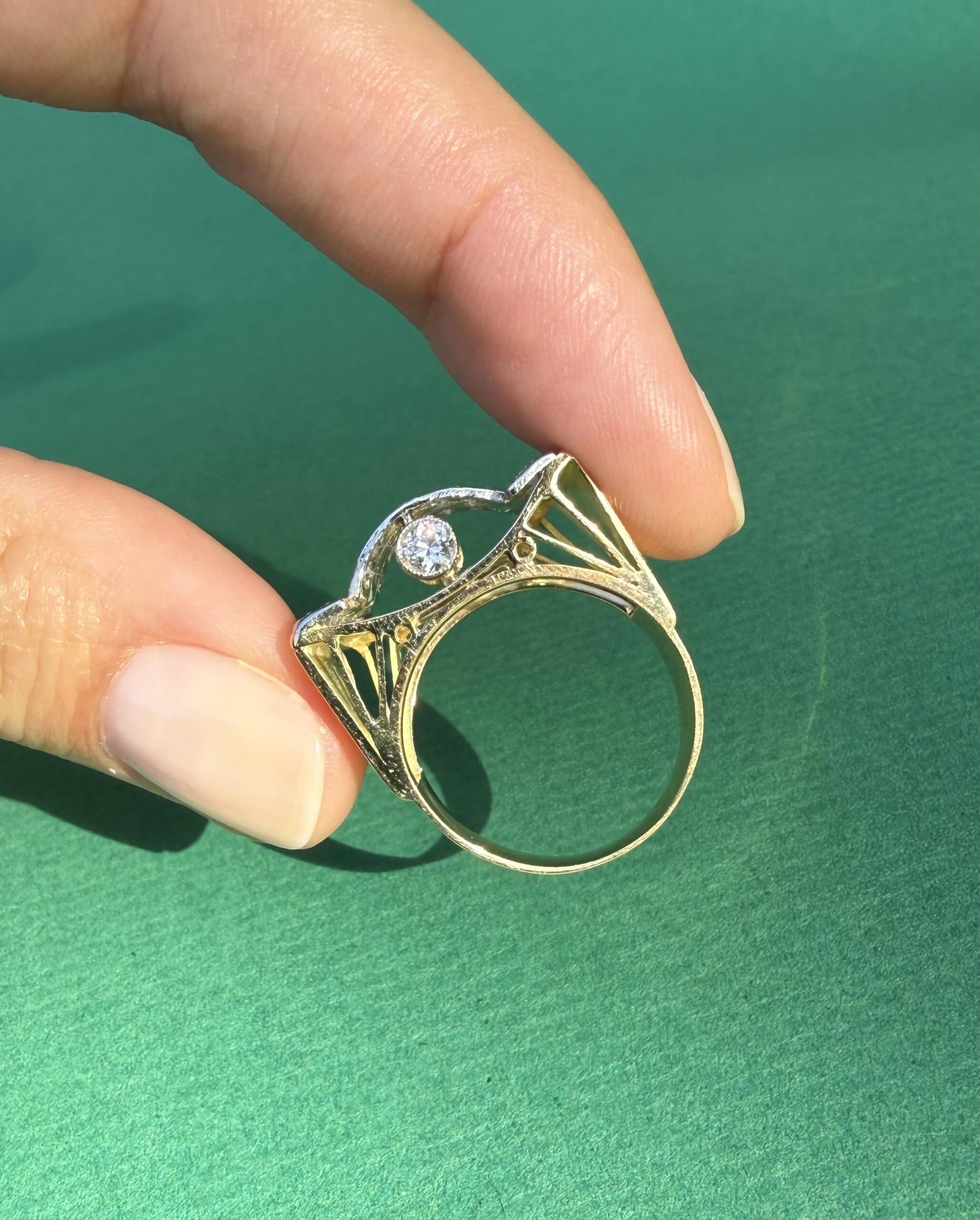 Bague tank diamants